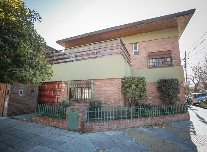 CASA 3 DORMITORIOS CON DEPENDENCIA Y GARAGE 3