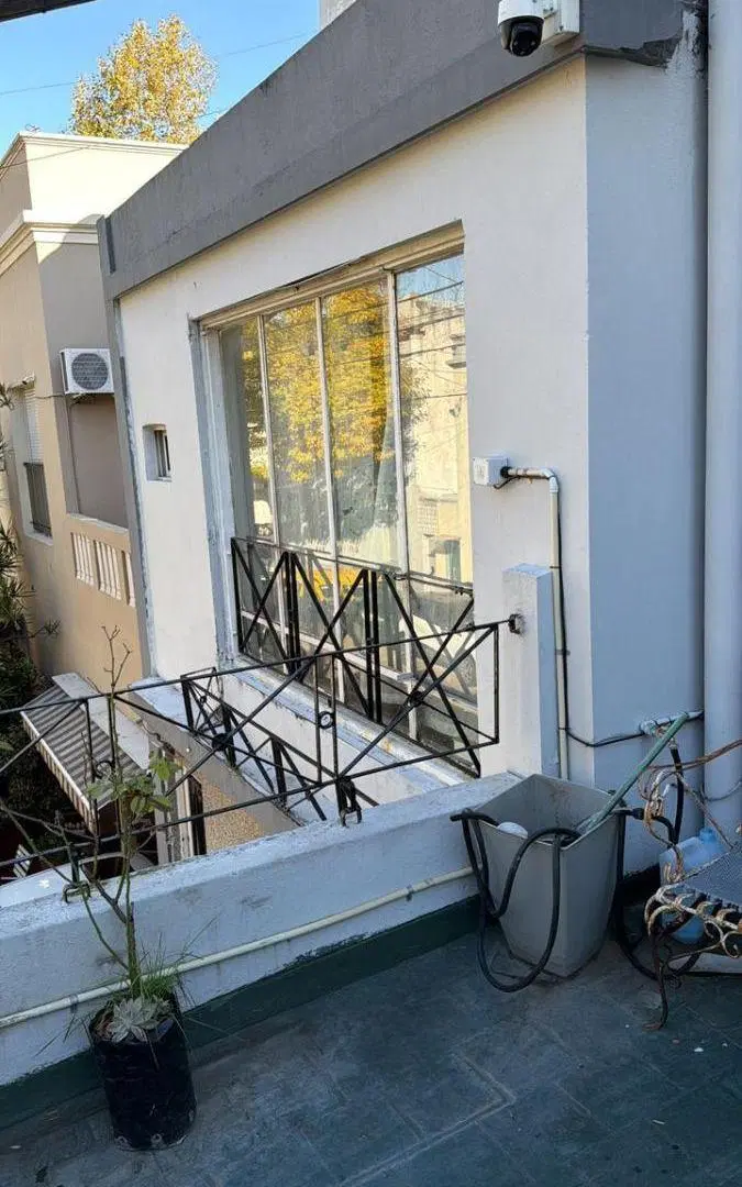 PH 3 AMBIENTES FRENTE 1º PISO CON GRAN BALCON TERRAZA 2
