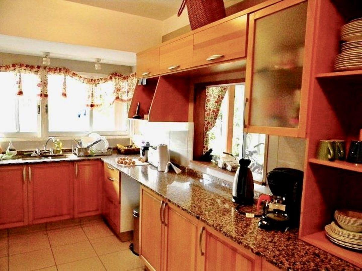 Foto de Casa con 800 m² y 4 dormitorios en alquiler en Santa María de Tigre, imagen 3