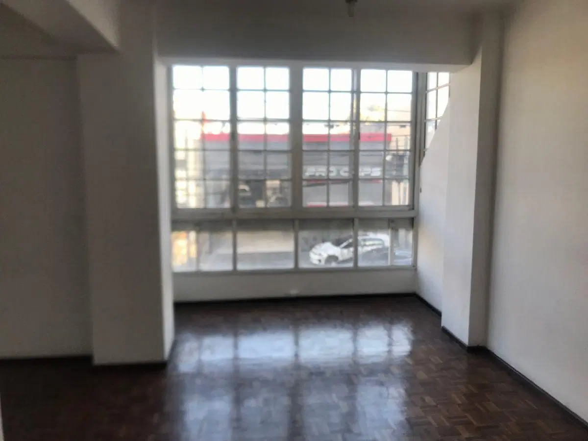 Departamento de 97 m2 con 4 dormitorios en alquiler en Centro Ciudad 4