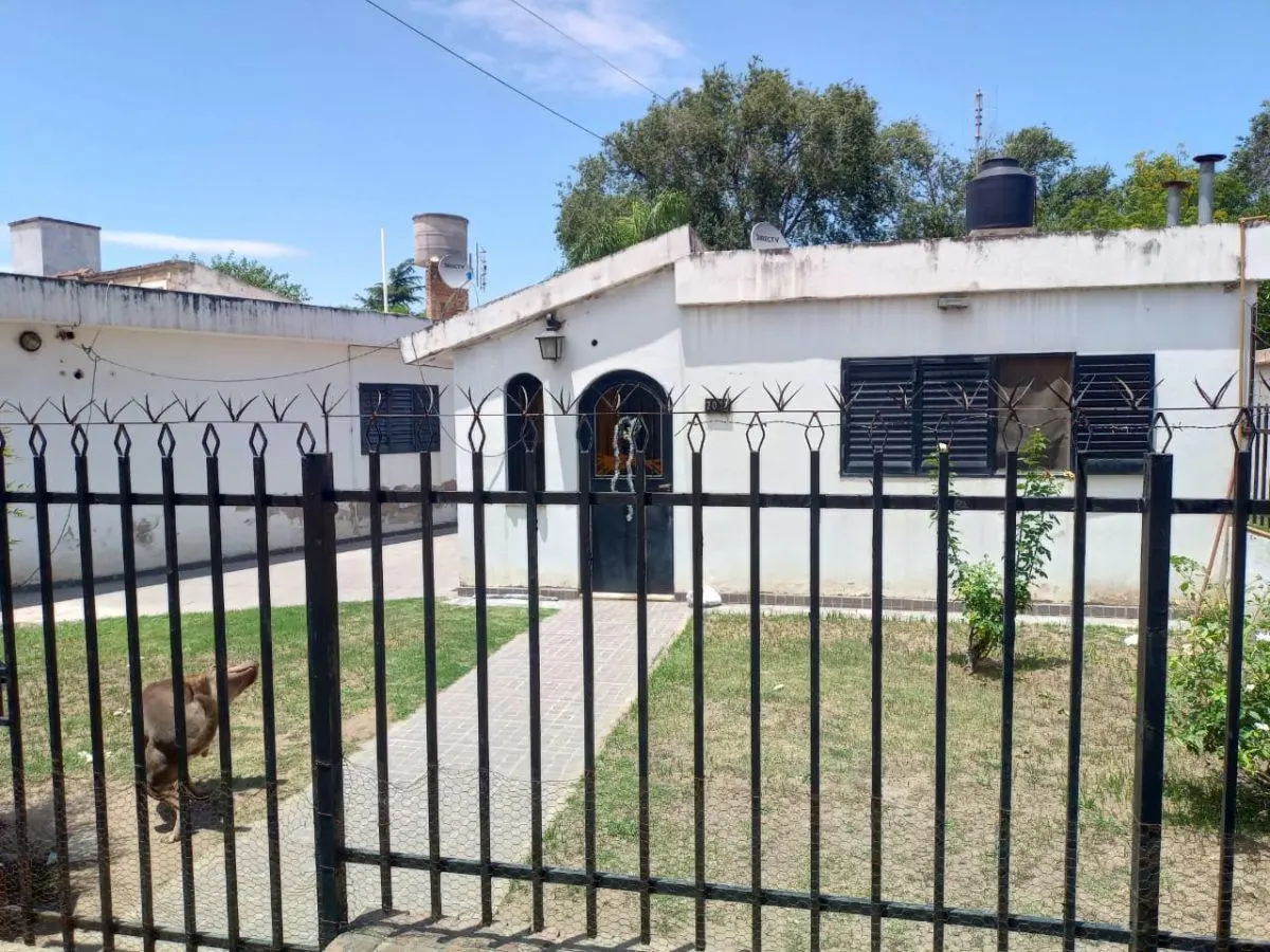 OPORTUNIDAD EN ARGÜELLO NORTE – GRAN TERRENO + 2 DEPARTAMENTOS 5