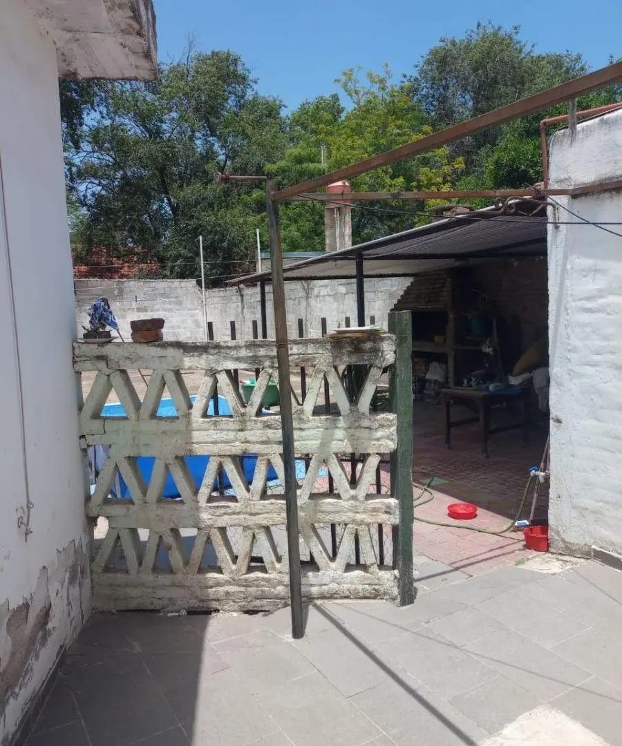 OPORTUNIDAD EN ARGÜELLO NORTE – GRAN TERRENO + 2 DEPARTAMENTOS 3