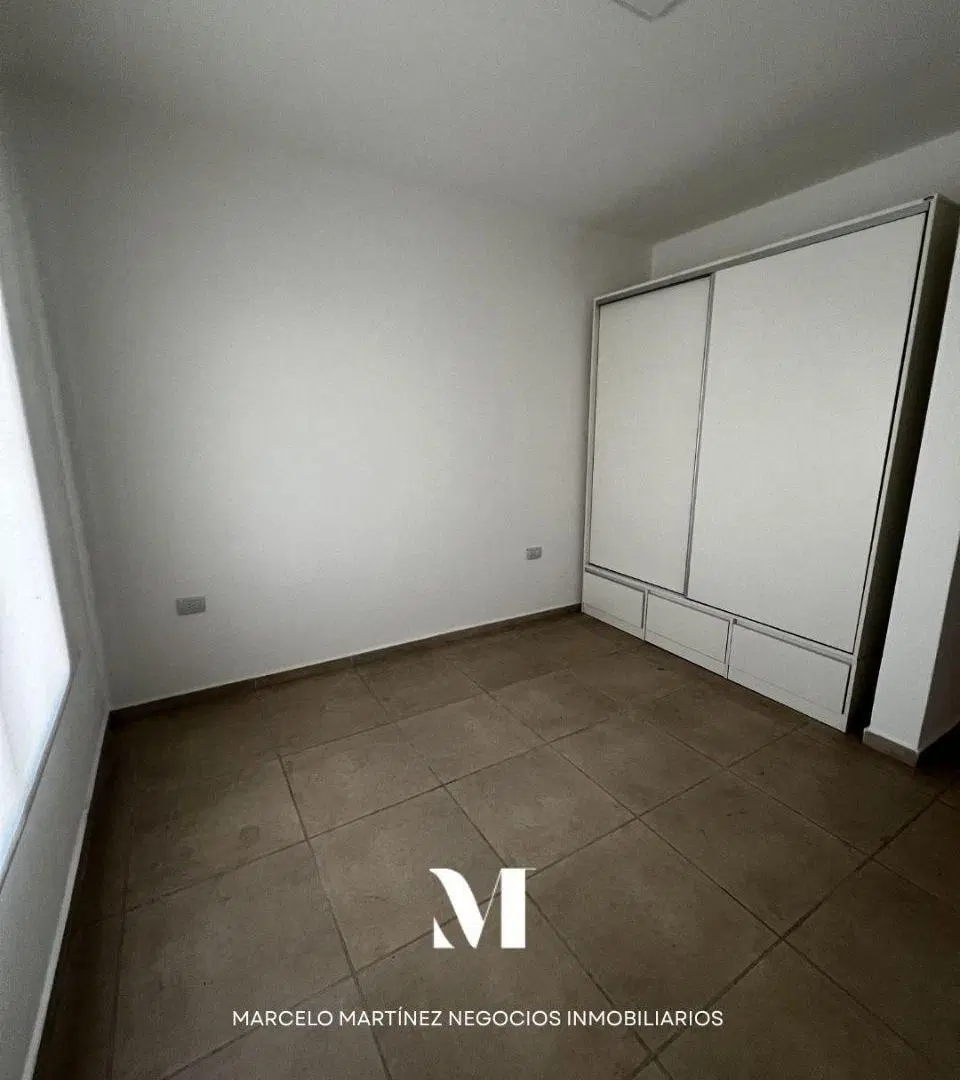DUPLEX EN ALQUILER- DOCTA 5