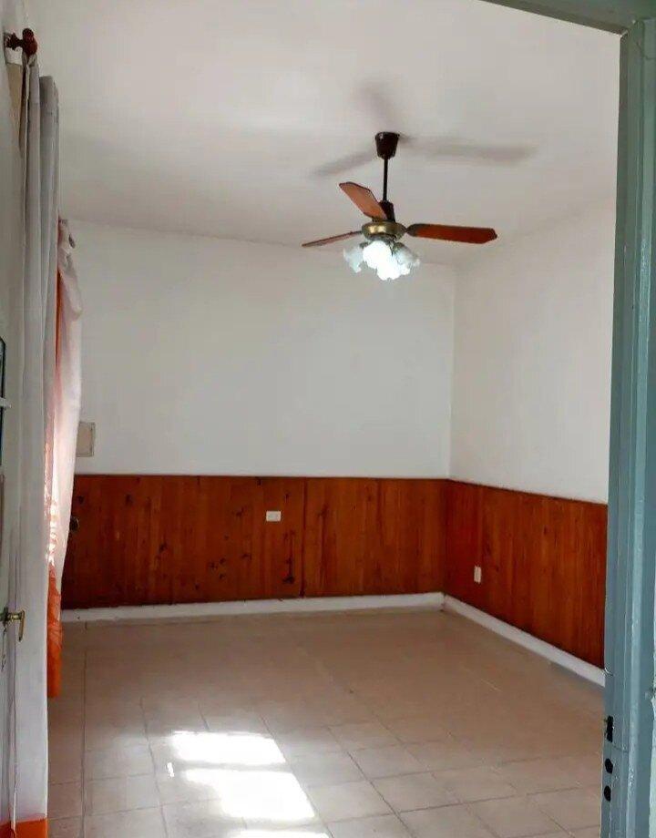 Foto de Oportunidad! Casa en venta, 2 dormitorios, escritura, a 4 cuadras de Av, imagen 1