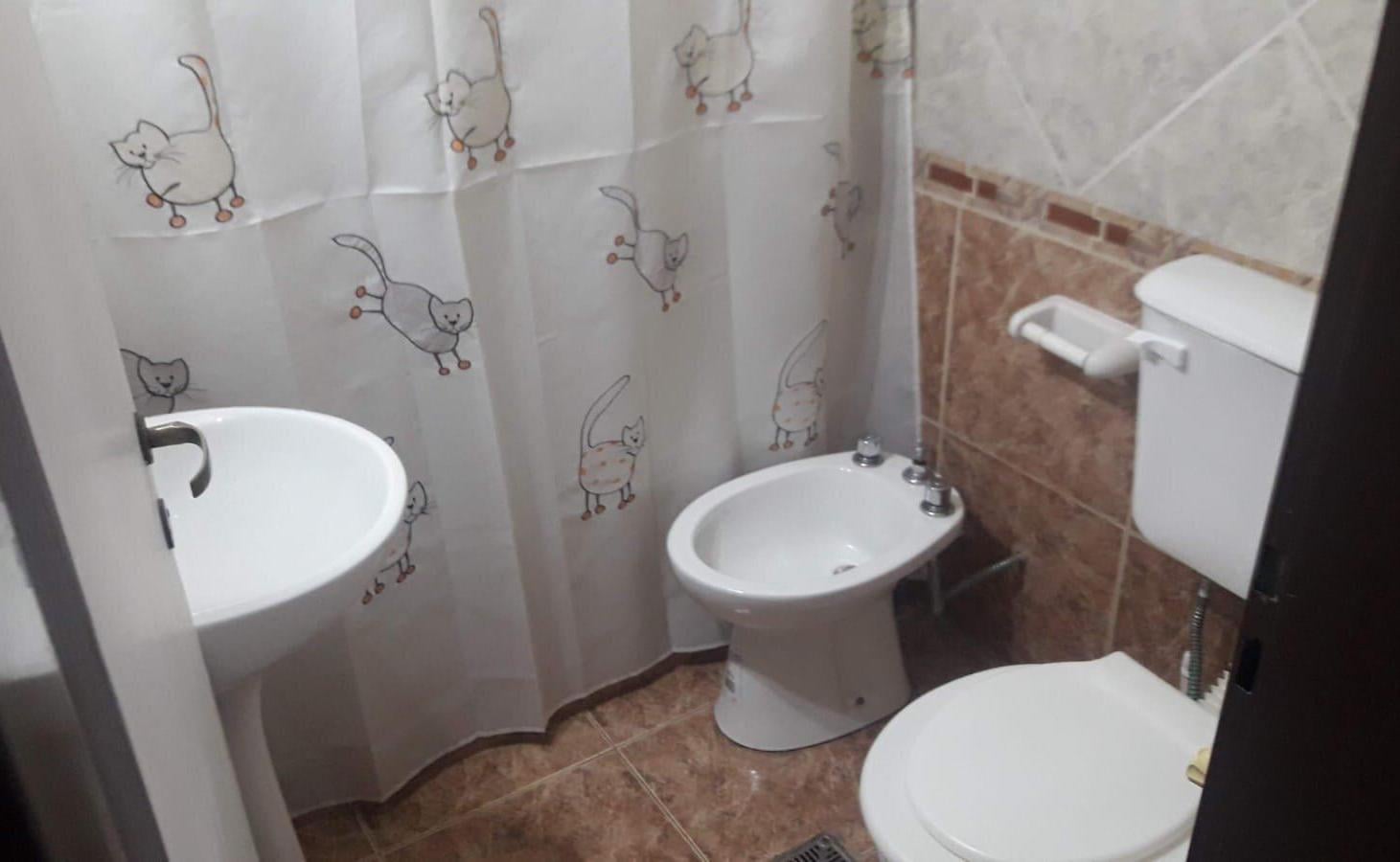 Foto de DEPARTAMENTO EN VENTA, CON COCHERA, 2 DORMITORIOS, VILLA CARLOS PAZ, imagen 2