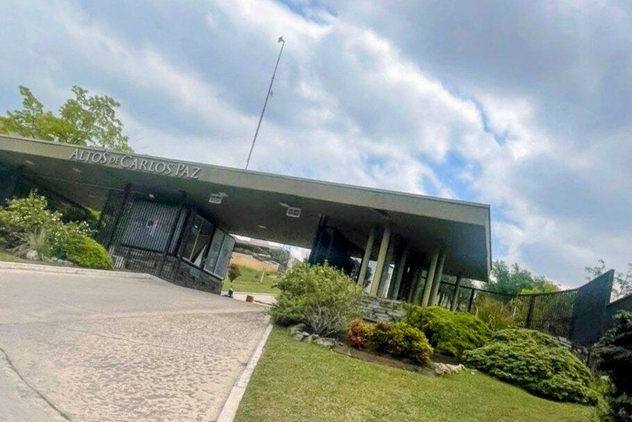 Foto de VENDO LOTE EN COUNTRY DE ALTOS DE CARLOS PAZ, imagen 2
