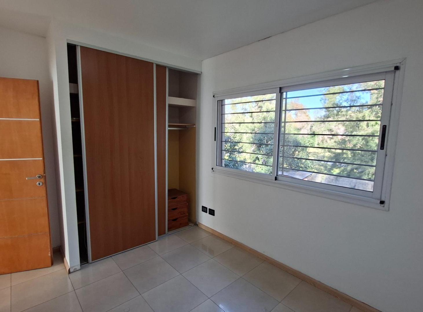 Foto de ALQ DUPLEX 3 AMBIENTES CON JARDIN EN DEL VISO, imagen 4