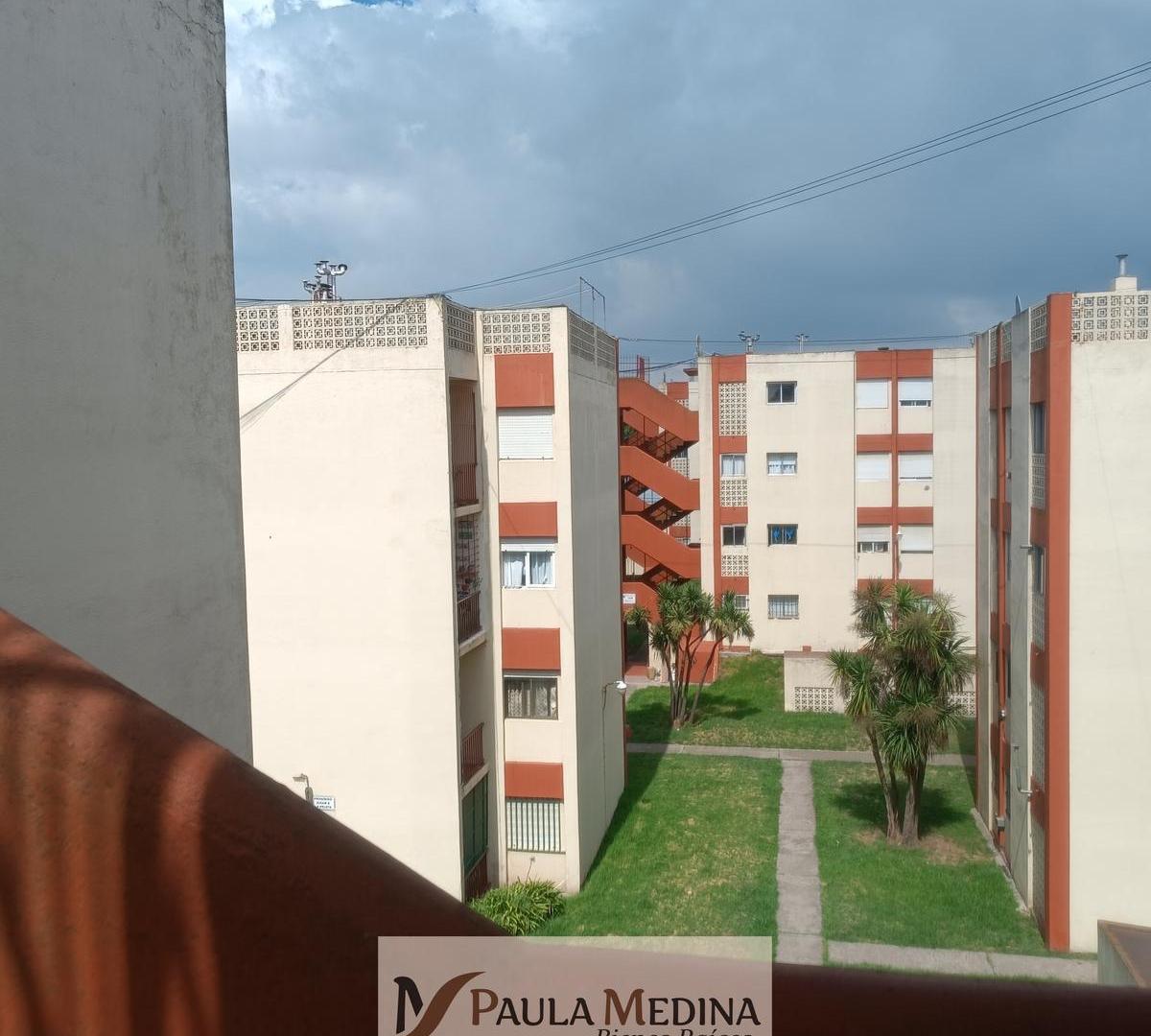 Foto de Departamento 3 Ambientes - 4 Piso por escalera - Zona Carrefour, imagen 2