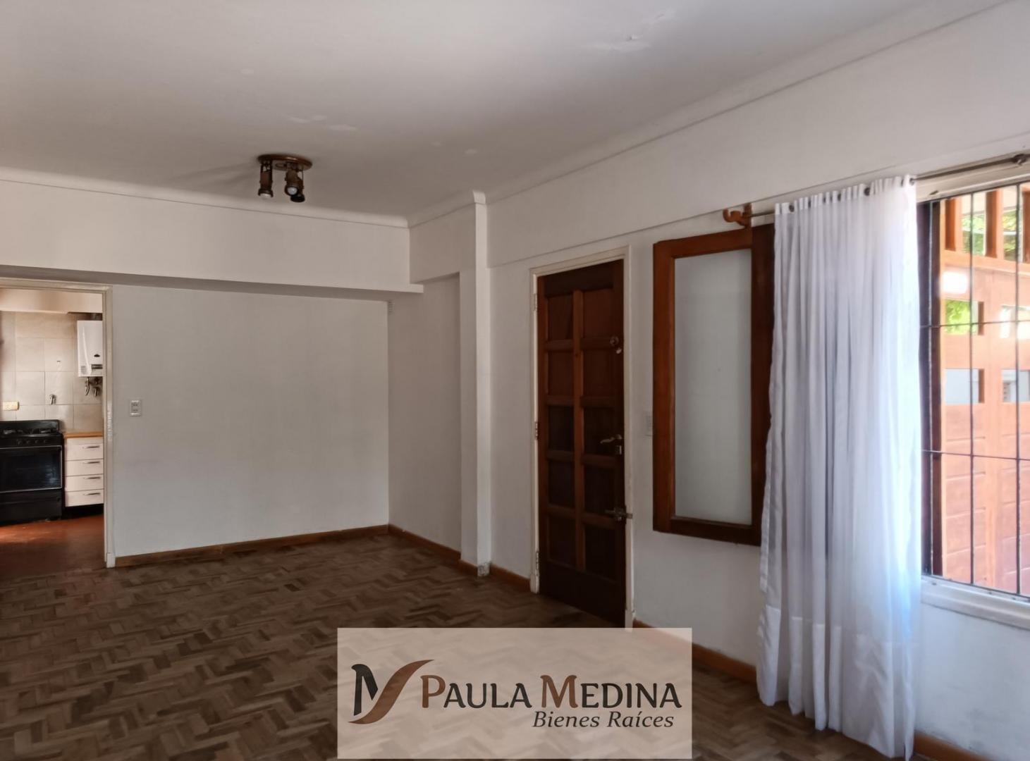 Foto de PH DE 3 AMBIENTES EN PLANTA BAJA AL FRENTE - La Perla, imagen 2