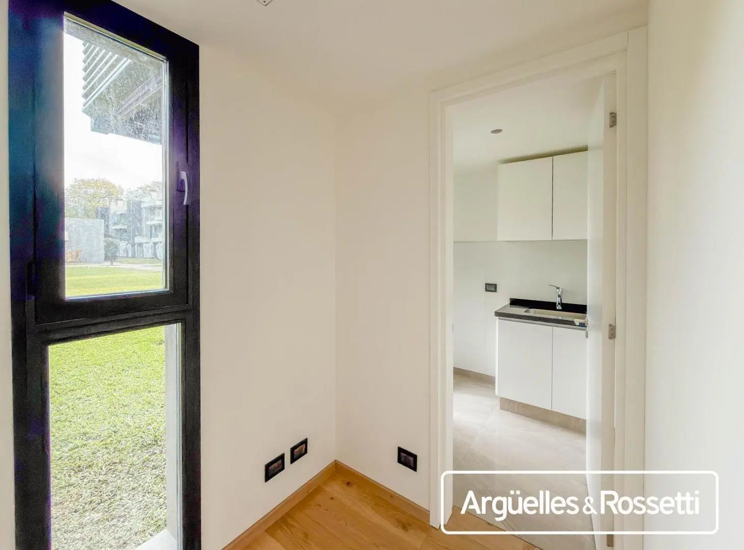 Alquiler Departamento 1 Dormitorio con Cochera Fisherton Park 3