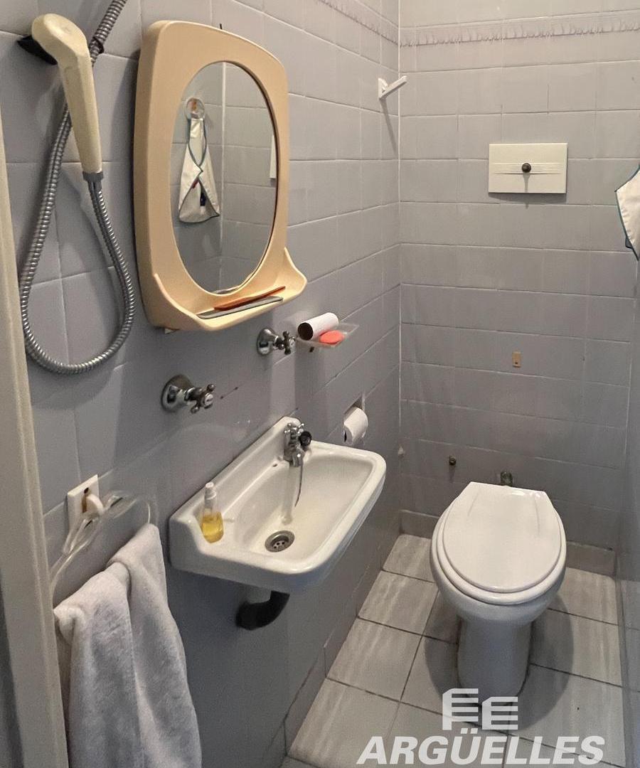 Departamento 2 Dormitorios sobre Bv Oroño