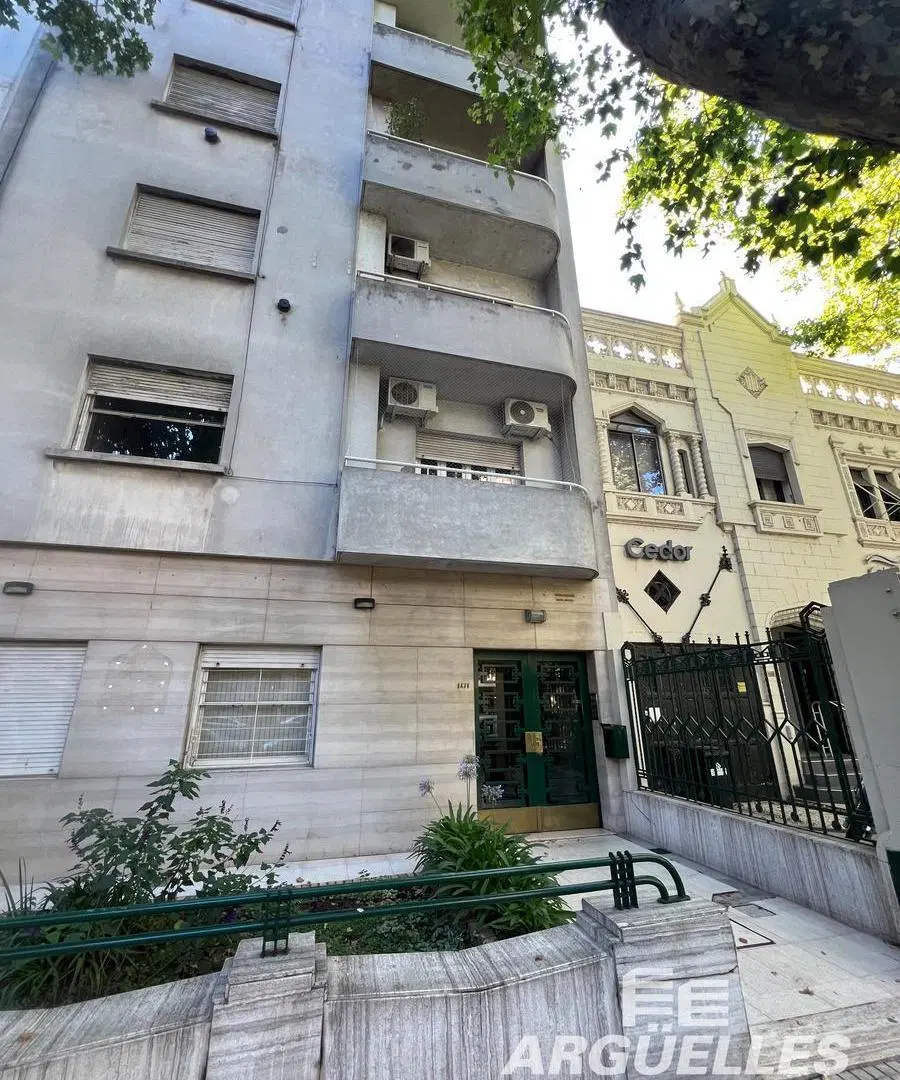 Departamento 2 Dormitorios sobre Bv Oroño 1