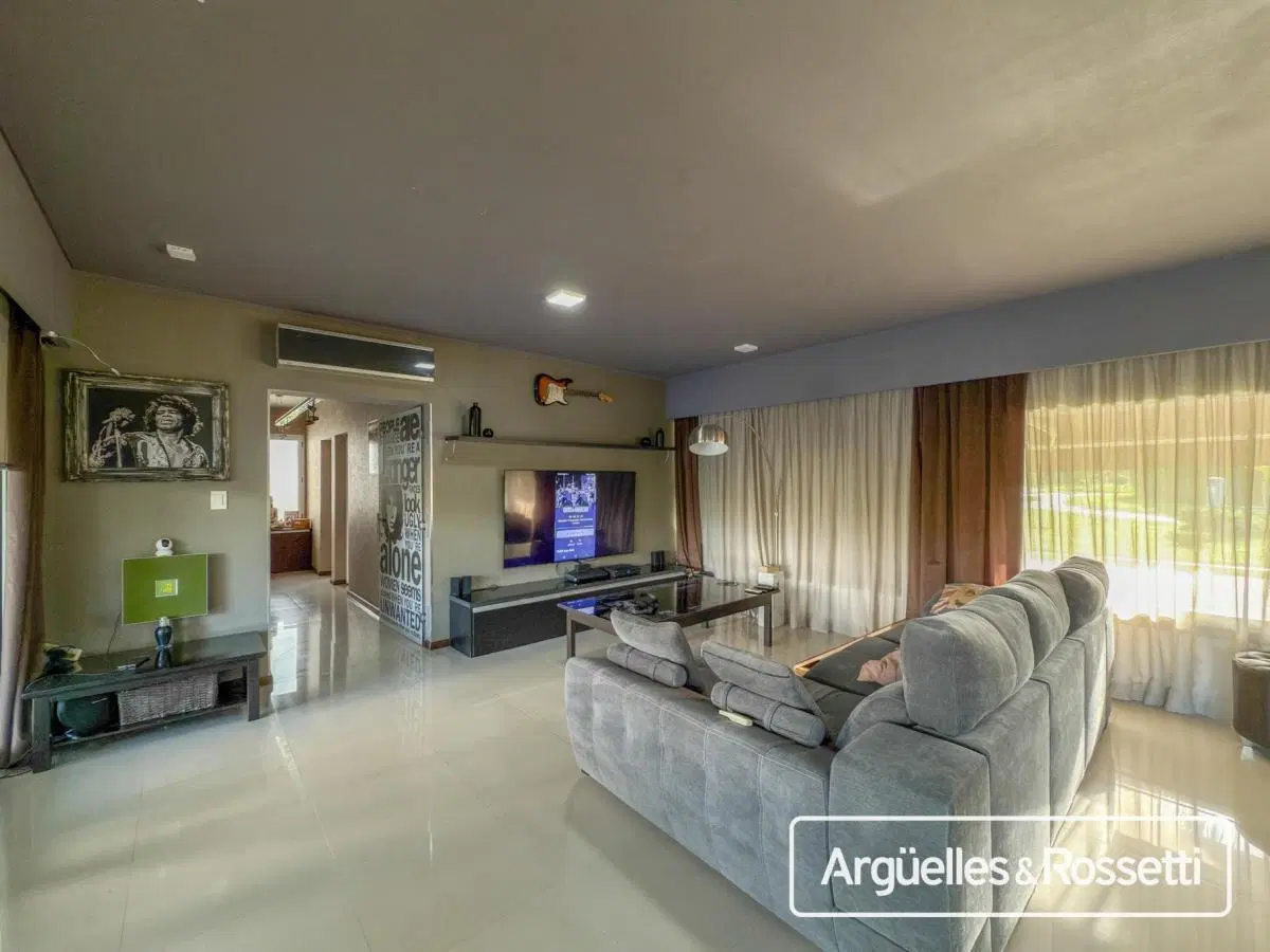 Venta Casa 3 Dormitorios San Sebastian 1