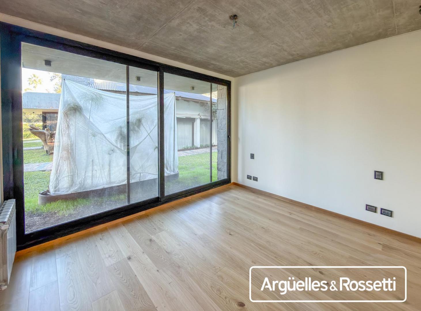 Foto de Alquiler Departamento 3 Dormitorios con Jardín y 2 cocheras Fisherton, imagen 2
