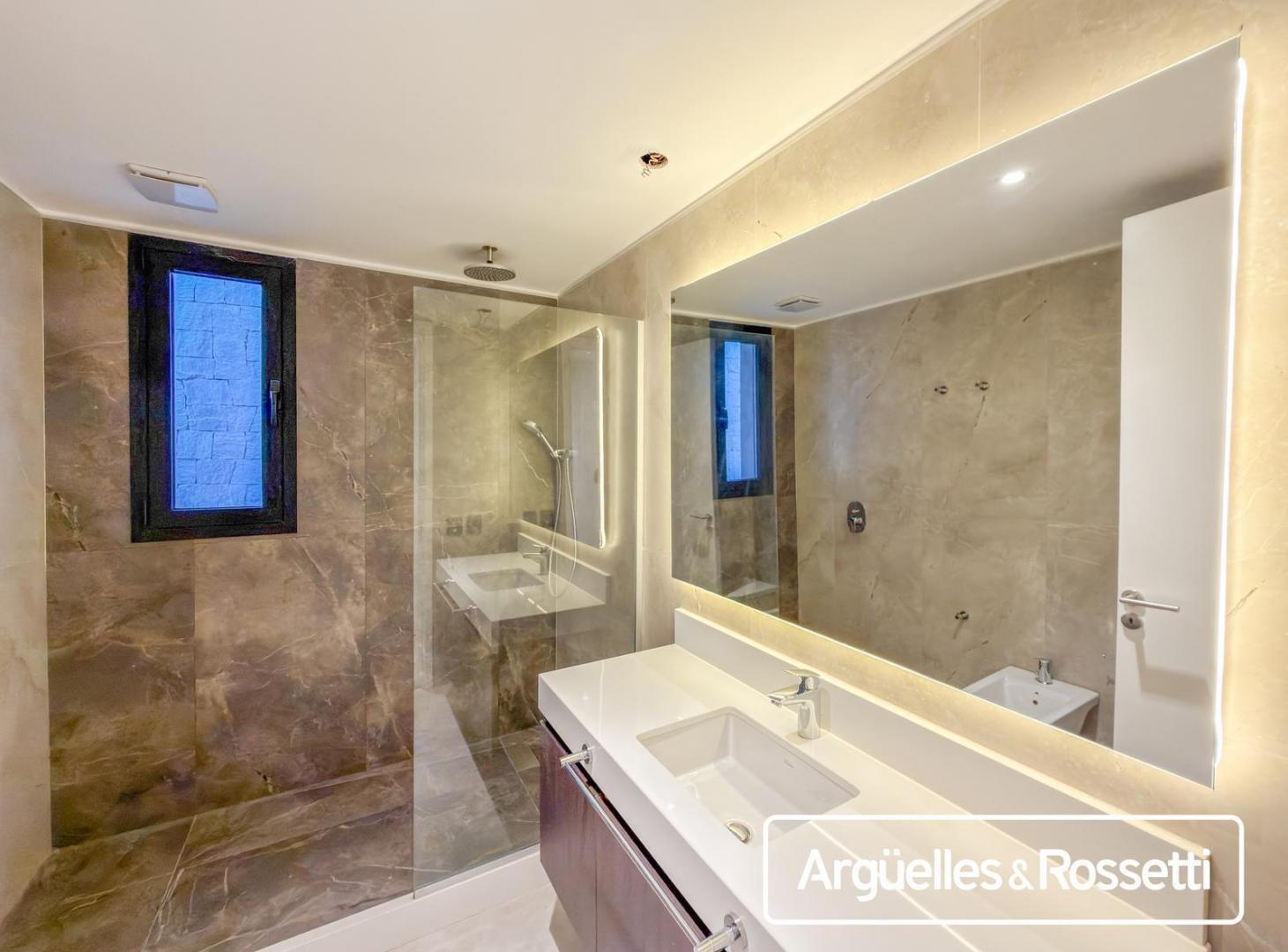 Foto de Alquiler Departamento 3 Dormitorios con Jardín y 2 cocheras Fisherton, imagen 5
