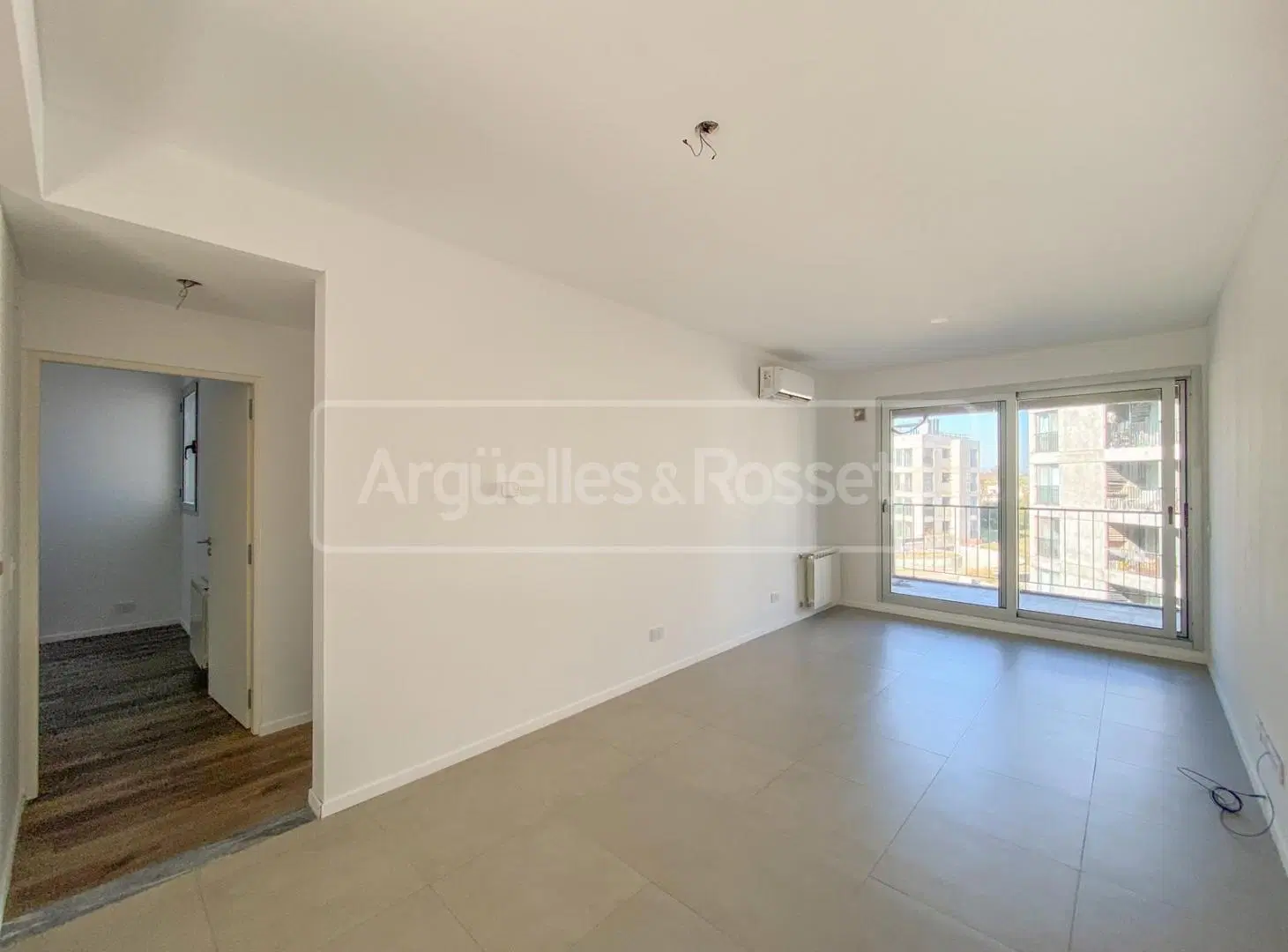 Alquiler Departamento 2 Dormitorios con Cochera, 8 Sauces Funes 8