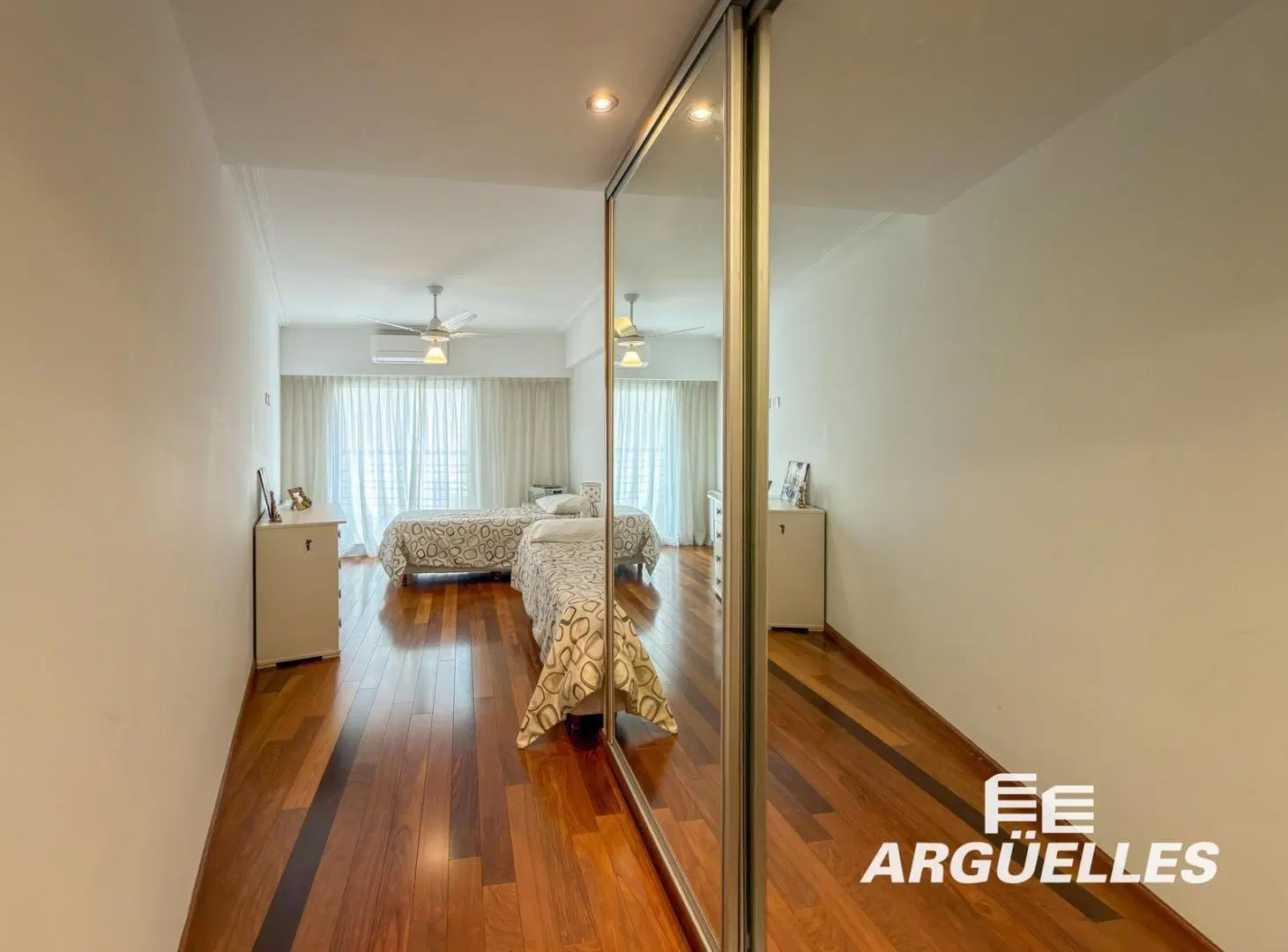 Venta Departamento 3 Dormitorios con Cochera Rosario Zona Río Mío 5