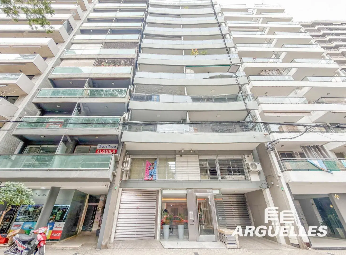 Venta Departamento 3 Dormitorios con Cochera Rosario Zona Río Mío 2