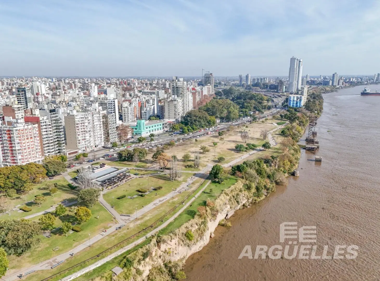 Venta Departamento 3 Dormitorios con Cochera Rosario Zona Río Mío 3
