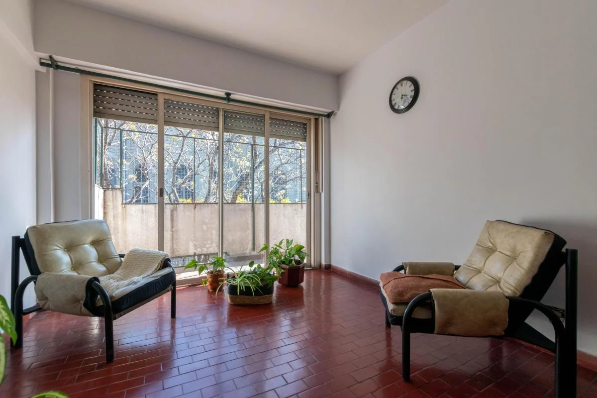 Departamento en Venta 3 Ambientes Al Frente con Balcón y Terraza en Caballito 3