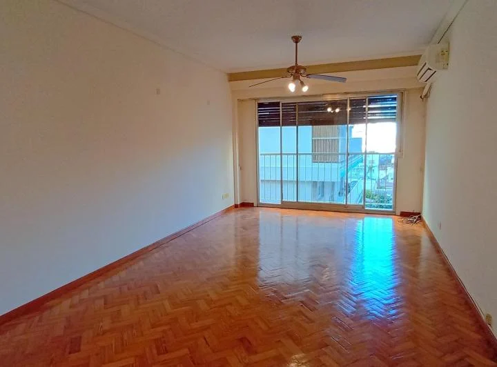 Departamento 4 Cuatro Ambientes en Alquiler sobre Avenida Olazabal Villa Urquiza 2