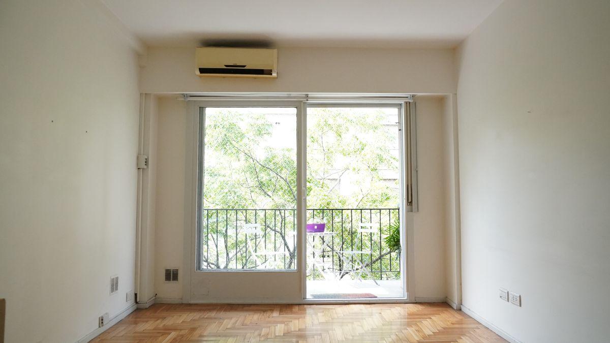 Departamento 2 Ambientes Doble Frente con Balcon en Venta - Medrano y Humahuaca