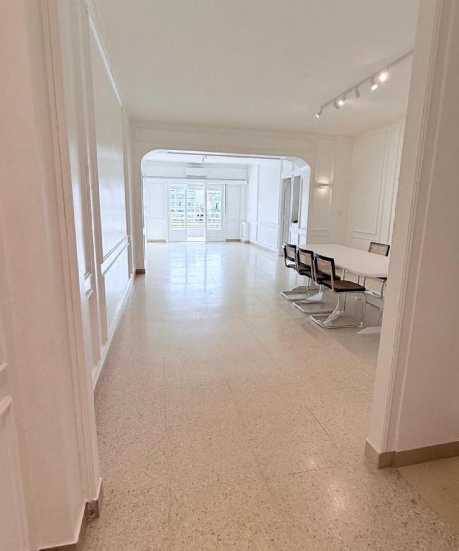 Foto de Departamento en Alquiler- Balcón Aterrazado- Reciclado- 4 ambientes, imagen 2
