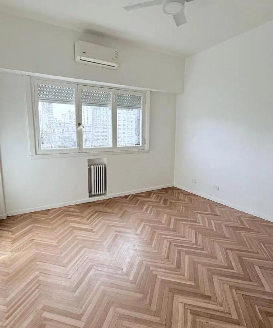 Departamento en Alquiler- Balcón Aterrazado- Reciclado- 4 ambientes- Retiro 8