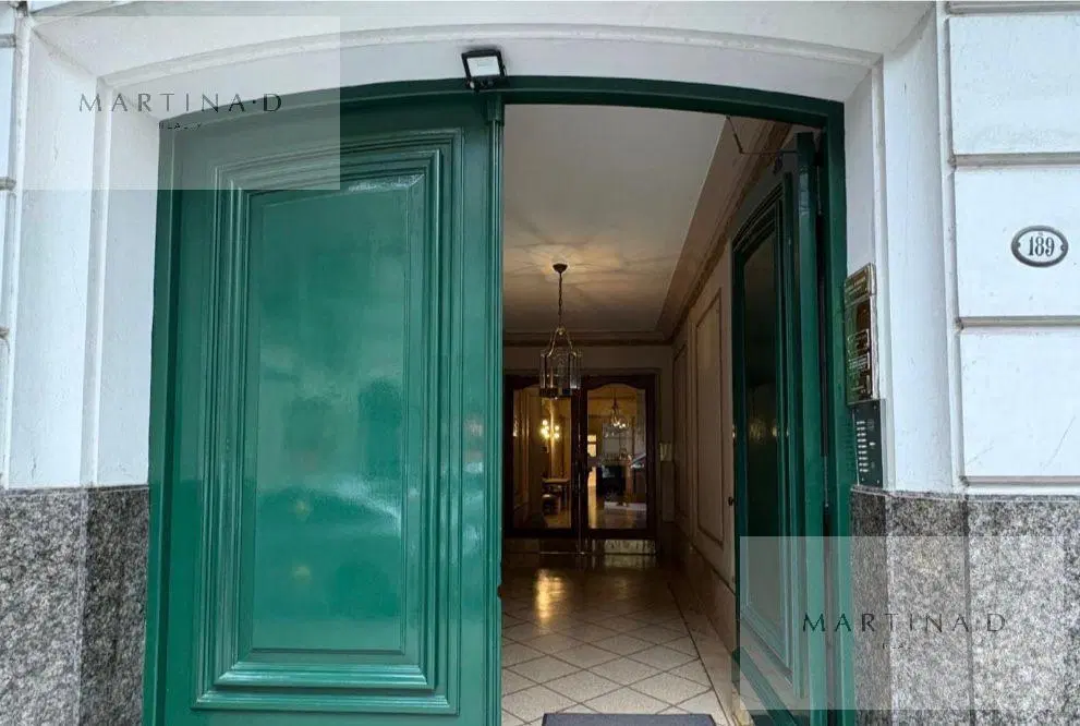 Departamento en Venta Quintana -4 ambientes- Apto profesional- Ubicación Premium en Recoleta! 2
