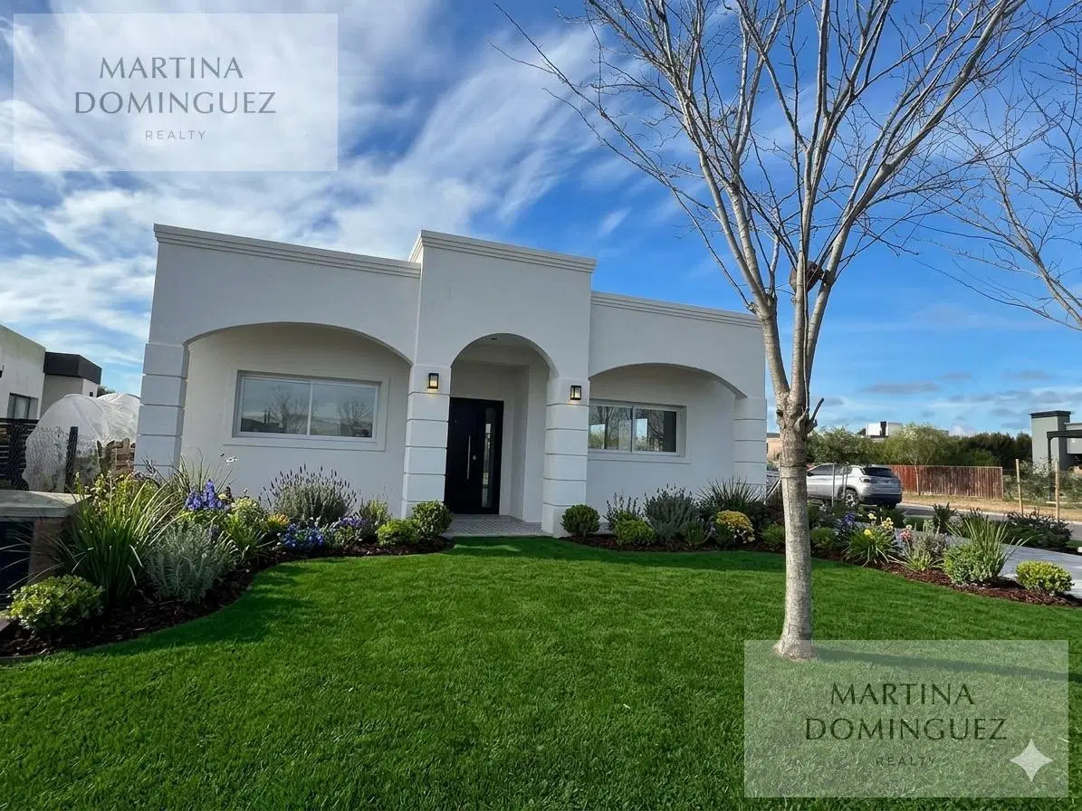 Casa en venta en San Ramón - 4 ambientes -  parrilla . Jardín 4