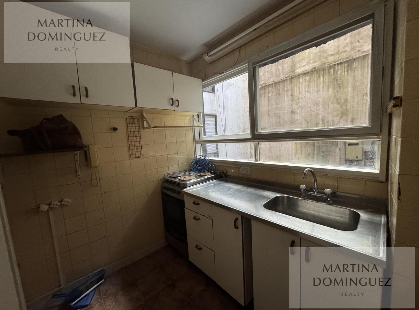Foto de Departamento en Venta -2 ambientes - Para Reciclar- Once, imagen 1