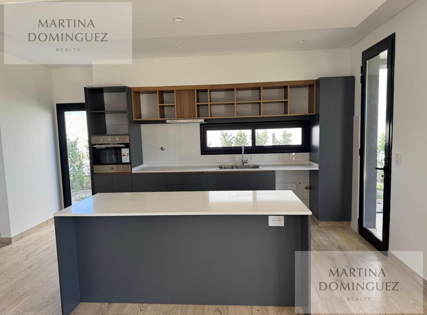 Foto de Casa en Venta - 5 ambientes- Pileta - El Cantón Golf, imagen 3