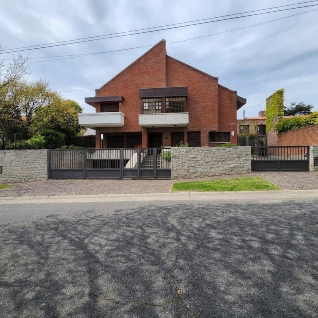 Chalet 6 amb en Venta en Mar Del Plata