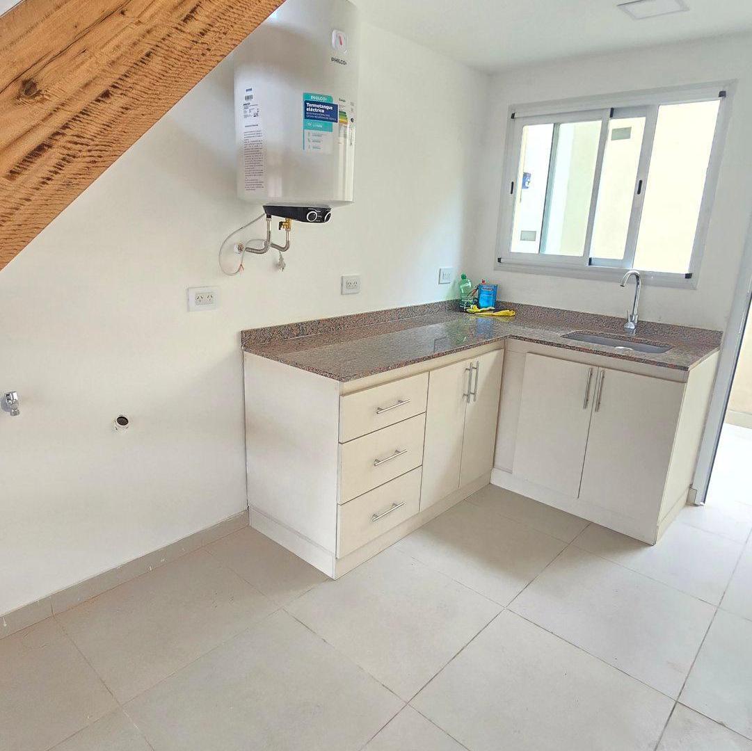 Foto de PH en Venta en Villa Primera, imagen 2