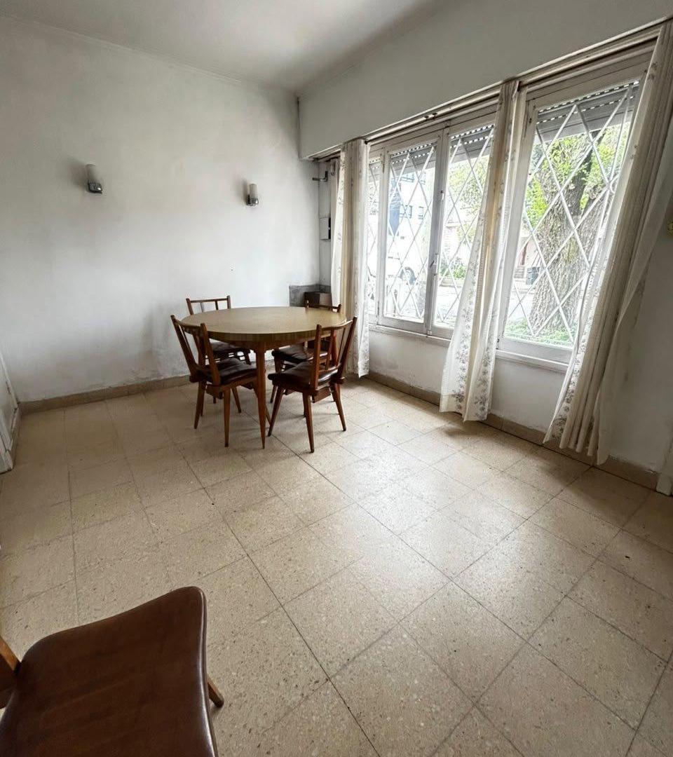 Foto de PH en Venta en Parque Luro, imagen 1