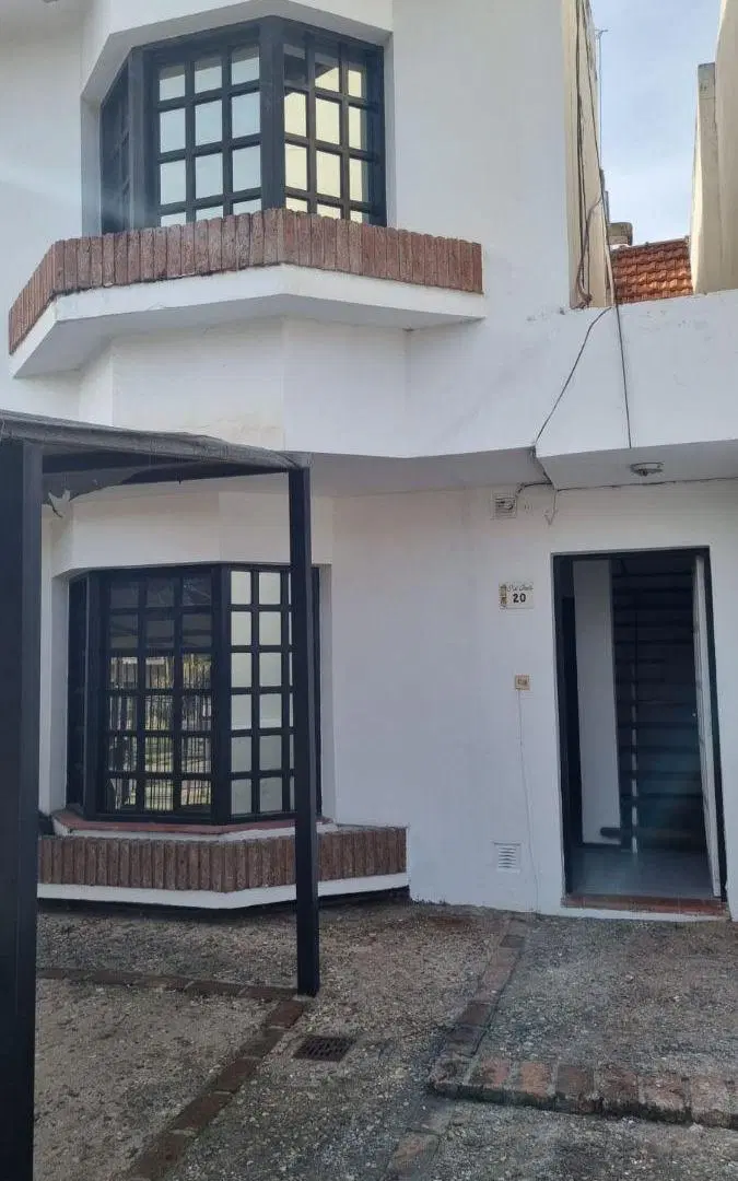HERMOSO DUPLEX 2 DORM con PATIO y COCHERA - B° SAN SALVADOR, Cordoba 3
