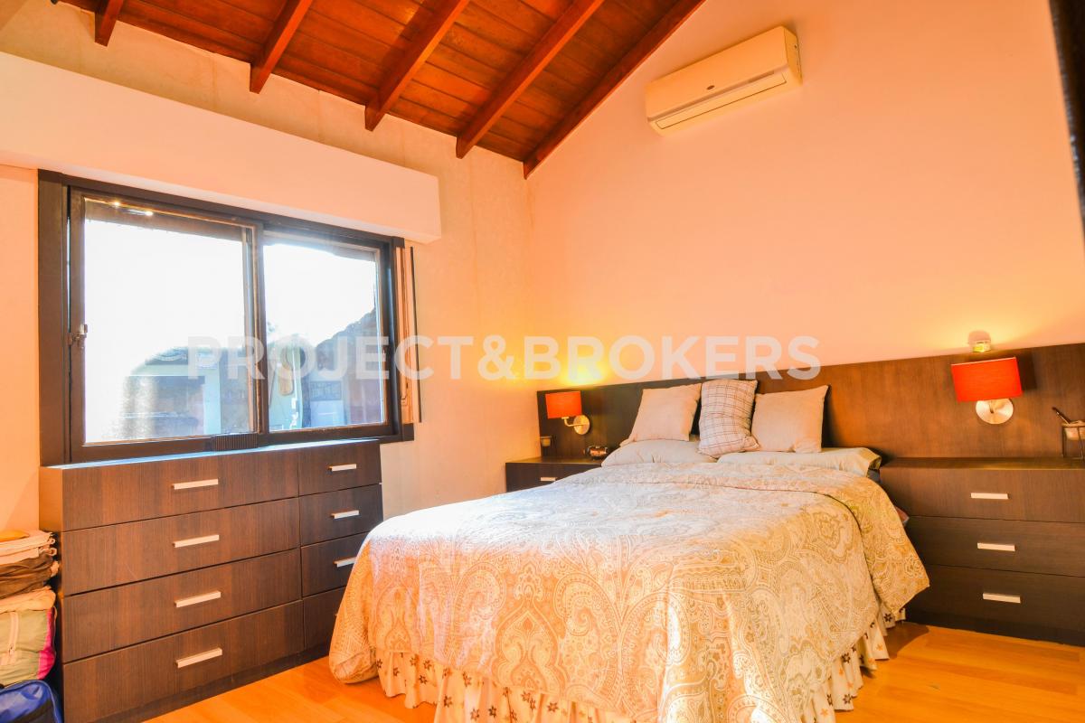 Preciosa casa en Castelar Norte, Parque Costa