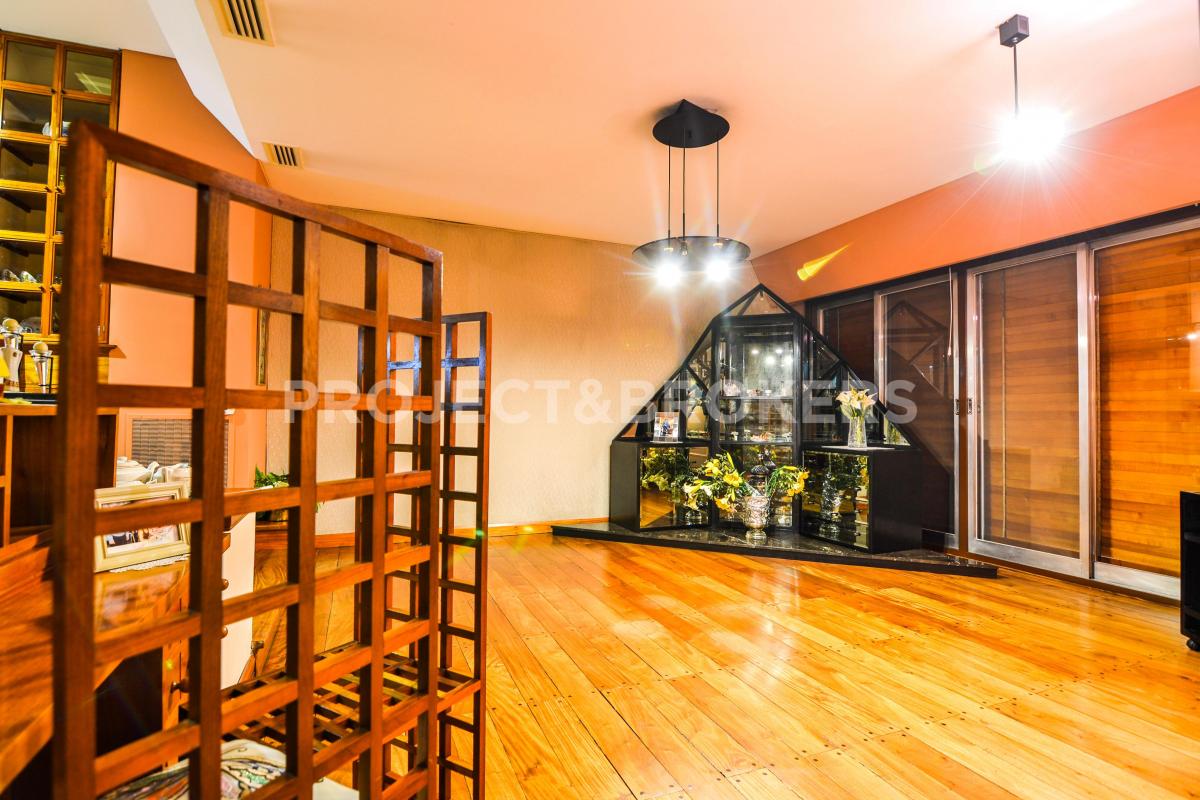 Vivienda unifamiliar excelentemente ubicada en el barrio de Parque Ayerza