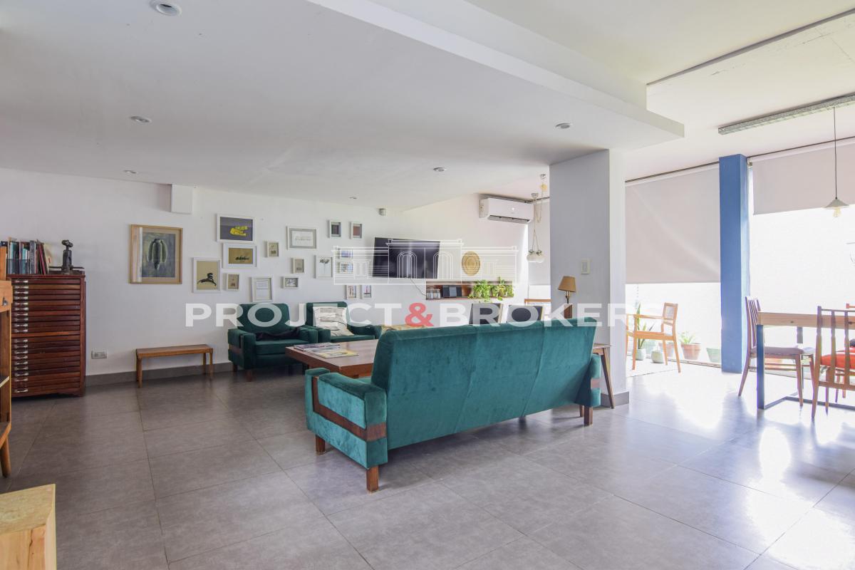 Espectacular casa en Castelar