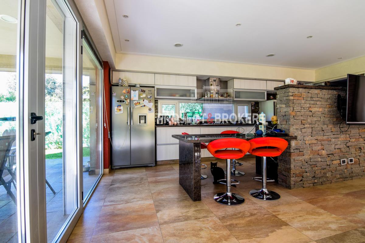 Espectacular residencia en Machado Angosta