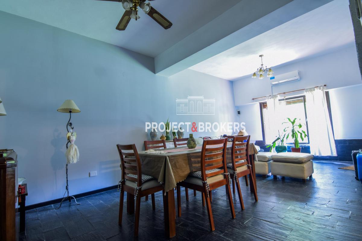 Espectacular casa en Castelar Norte