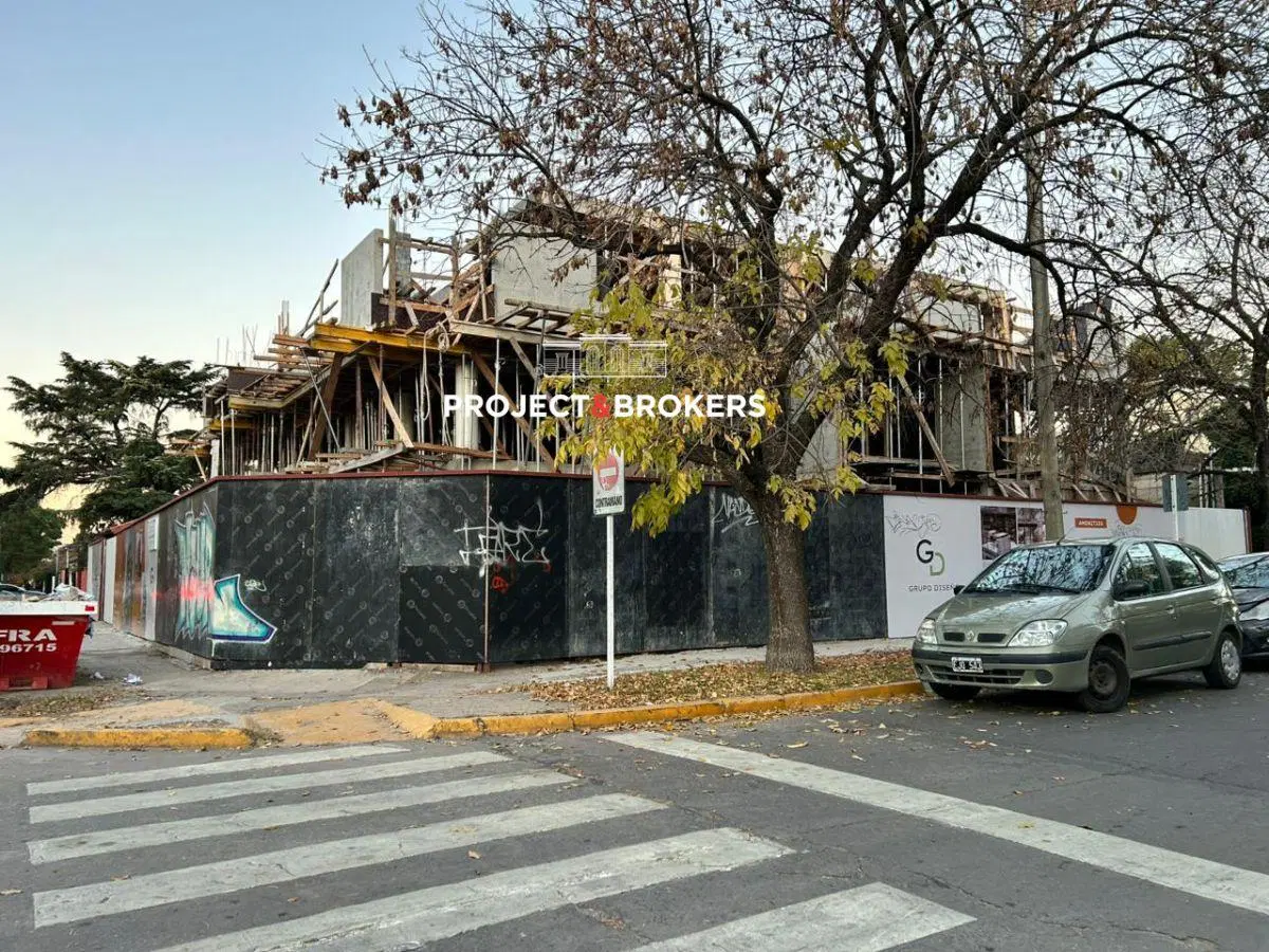 Espectacular casa Minimalista en Ituzaingo Centro 5