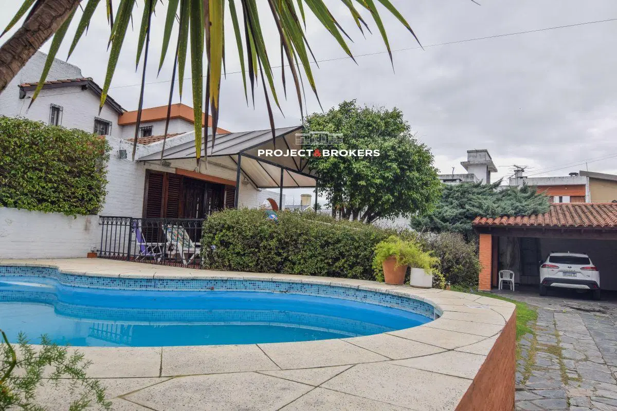 Maravillosa casa en Ituzaingo Norte 4