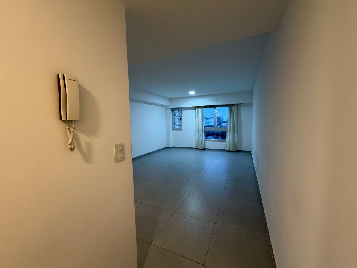 Foto de Hermoso departamento 2 ambientes en el corazón de Ituzaingó Norte, imagen 2