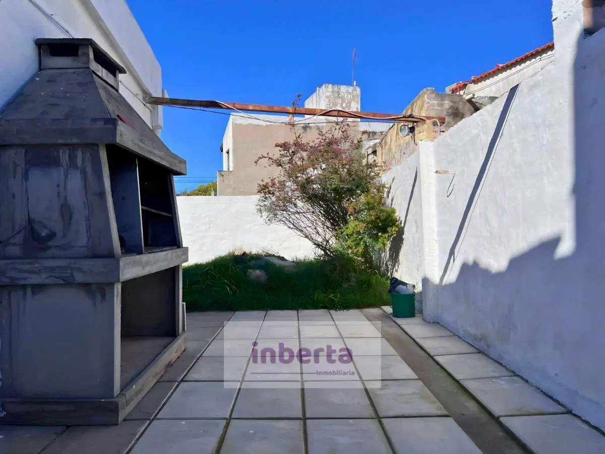 CASA 3 DORM + COCHERA + PATIO – ROSEDAL ANEXO 3