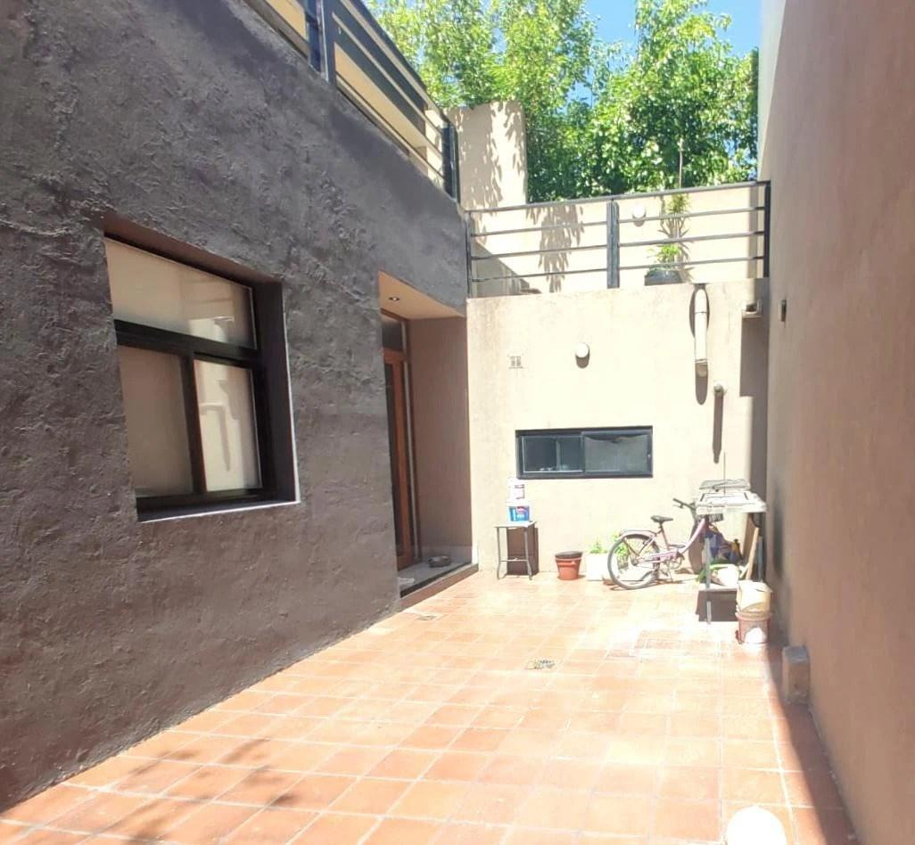 Casa Chalet en Venta en Monte Castro, Capital Federal, Buenos Aires 5