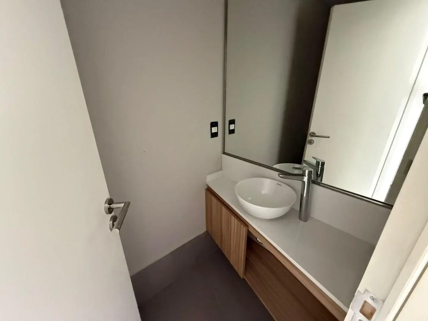 Departamento en Venta 2 ambientes con balcón, toilette y baño en suite a estrenar  en Almagro, Capit 2