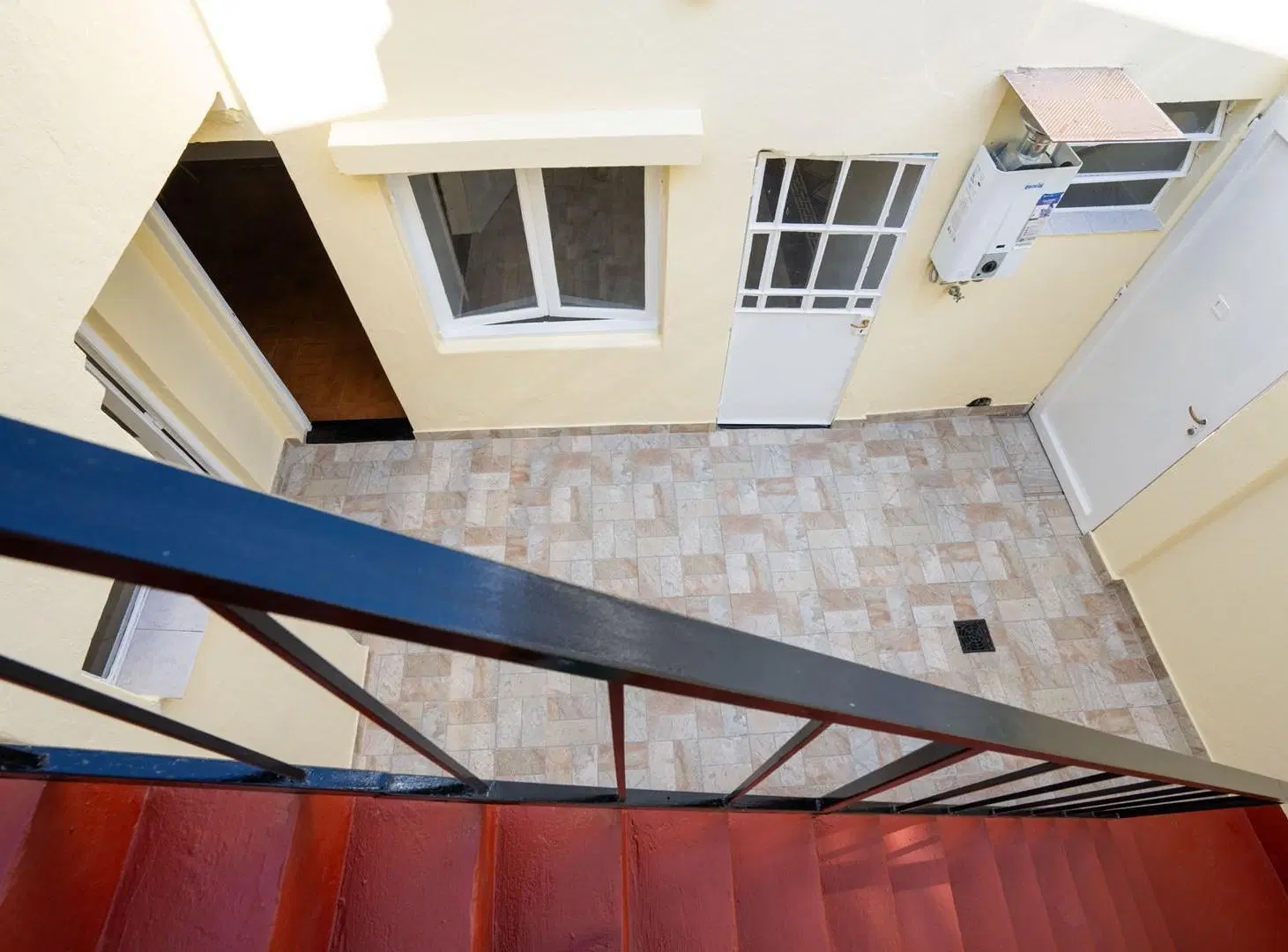Ph Tipo Casa 3 amb con Patio y Terraza Propia !!! SIN EXPENSAS . 2