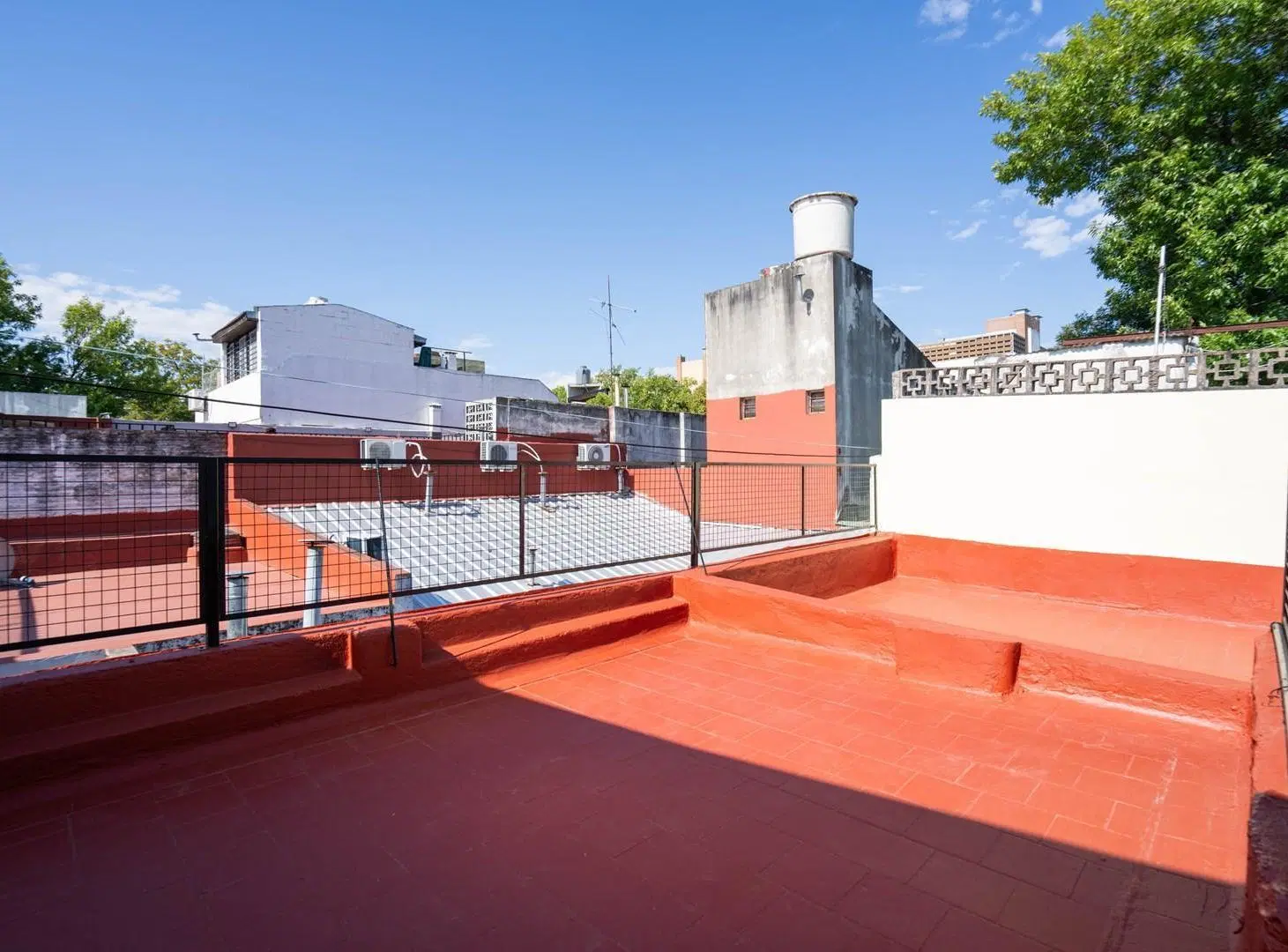 Ph Tipo Casa 3 amb con Patio y Terraza Propia !!! SIN EXPENSAS . 3