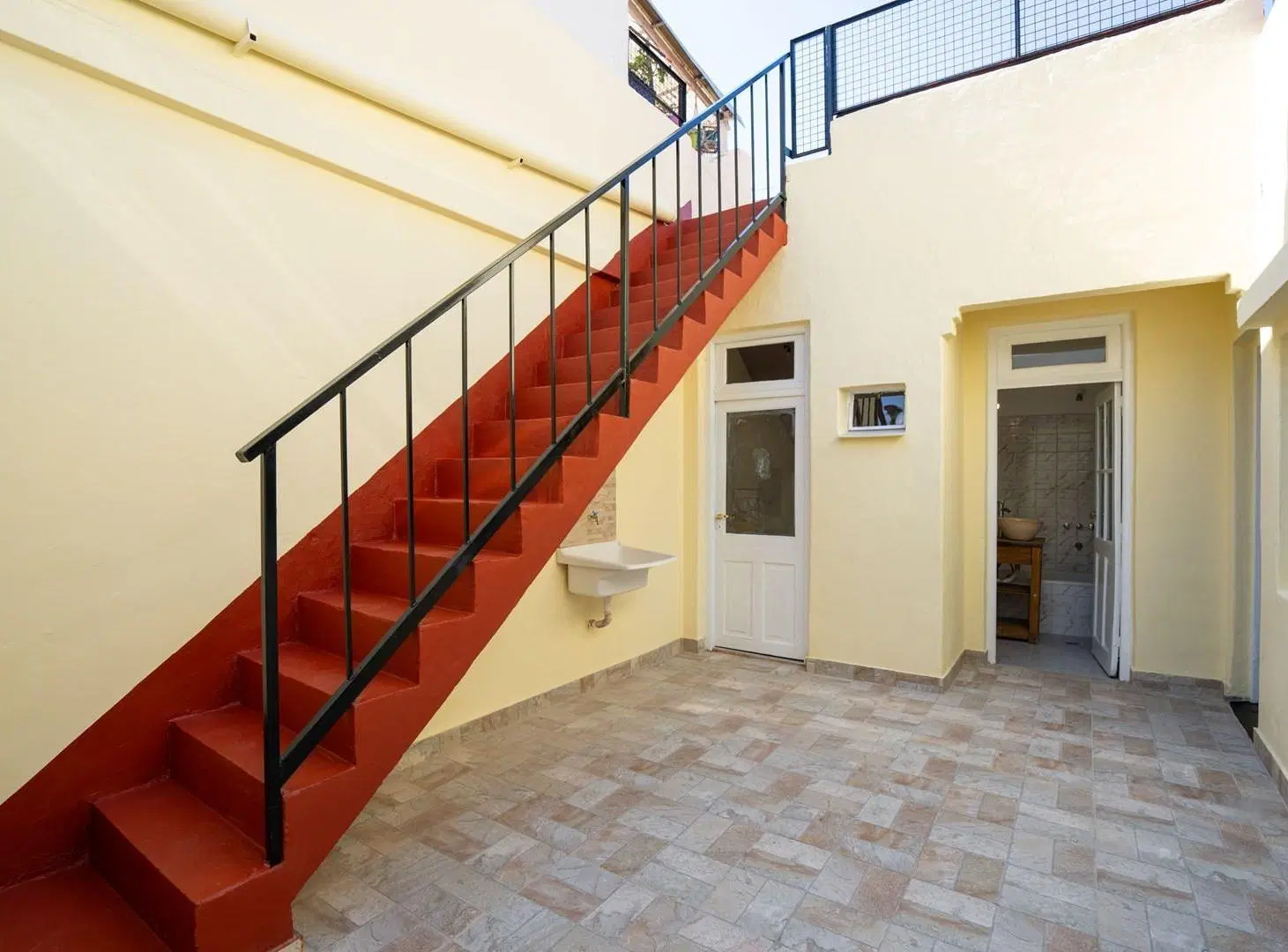 PH Tipo Casa 3 Amb con Patio y Terraza Propia! Sin Expensas. 4